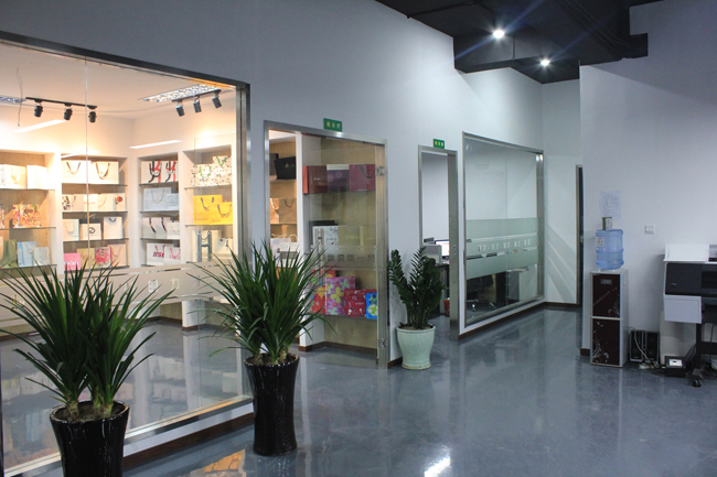 紙袋廠家曲光包裝